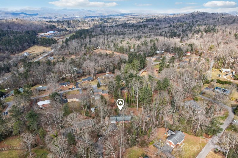 Property image 4 at 3 Bansha Drive, Hendersonville, NC 28791