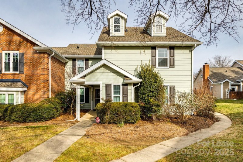 9219 Kings Canyon Drive