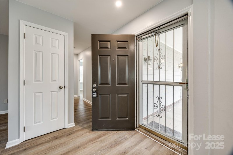 Property image 3 at 9219 Kings Canyon Drive, Charlotte, NC 28210