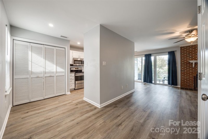 Property image 4 at 9219 Kings Canyon Drive, Charlotte, NC 28210