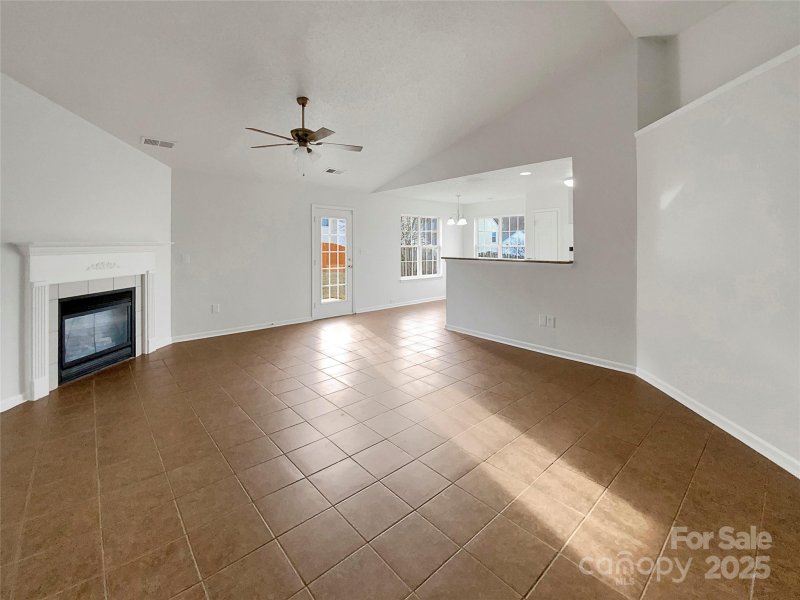 Property image 3 at 811 Reigate Road, Charlotte, NC 28262