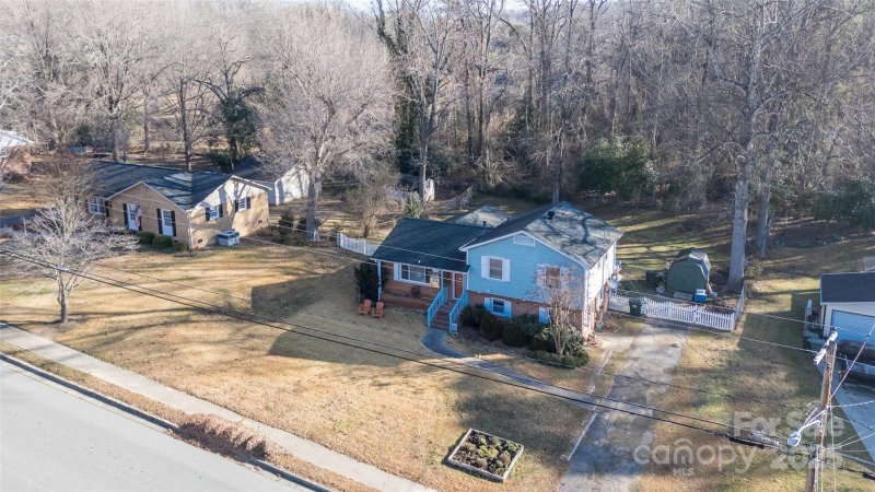 Property image 3 at 1224 Castlegate Street, Gastonia, NC 28054