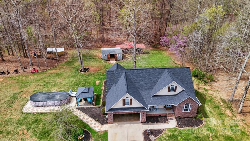 Property image 2 of 306 Bluegill Lane in Poplar Ridge, Statesville, NC 28625