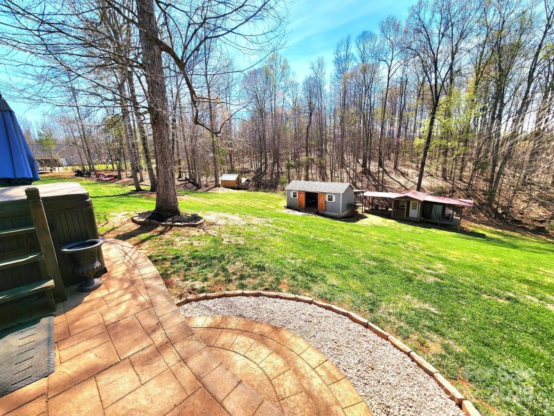 Property image 5 of 306 Bluegill Lane in Poplar Ridge, Statesville, NC 28625