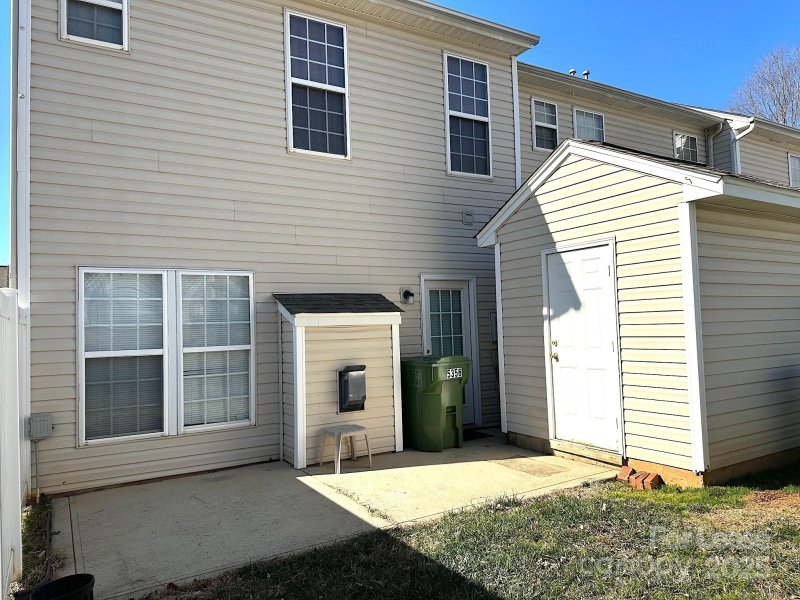 Property image 2 at 5356 Jocelyn Lane, Charlotte, NC 28269