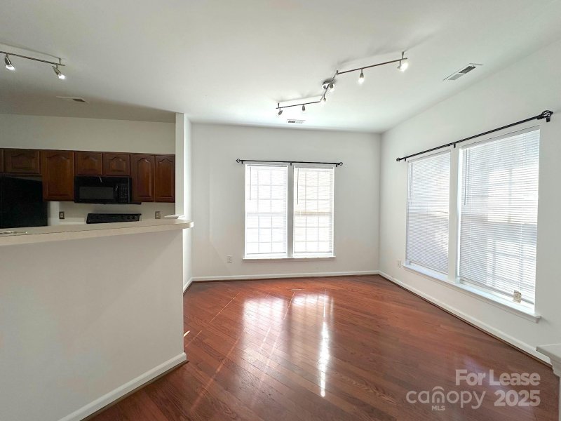 Property image 5 at 5356 Jocelyn Lane, Charlotte, NC 28269