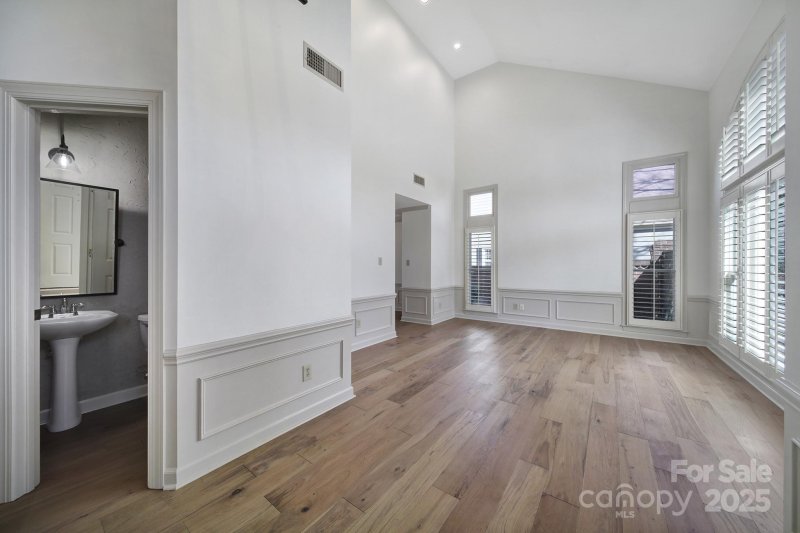 Property image 5 at 10433 Pullengreen Drive, Charlotte, NC 28277