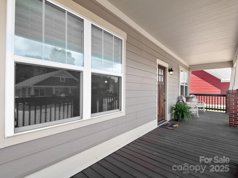 Property image 3 of 9 Hyde Park Place in Hyde Park, Arden, NC 28704