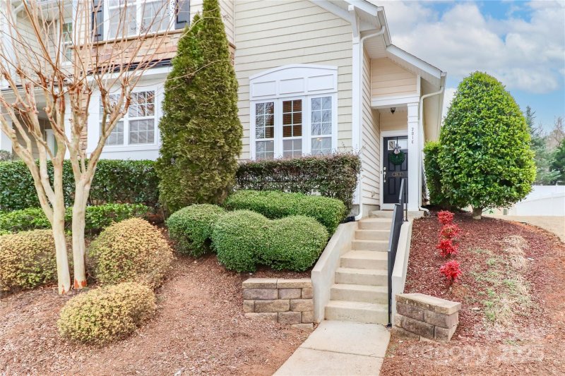 Property image 3 at 201 Waterlynn Ridge Road, Mooresville, NC 28117