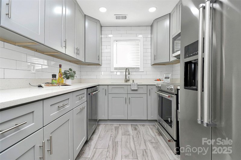 Property image 5 at 1805 Sabrina Court, Charlotte, NC 28210