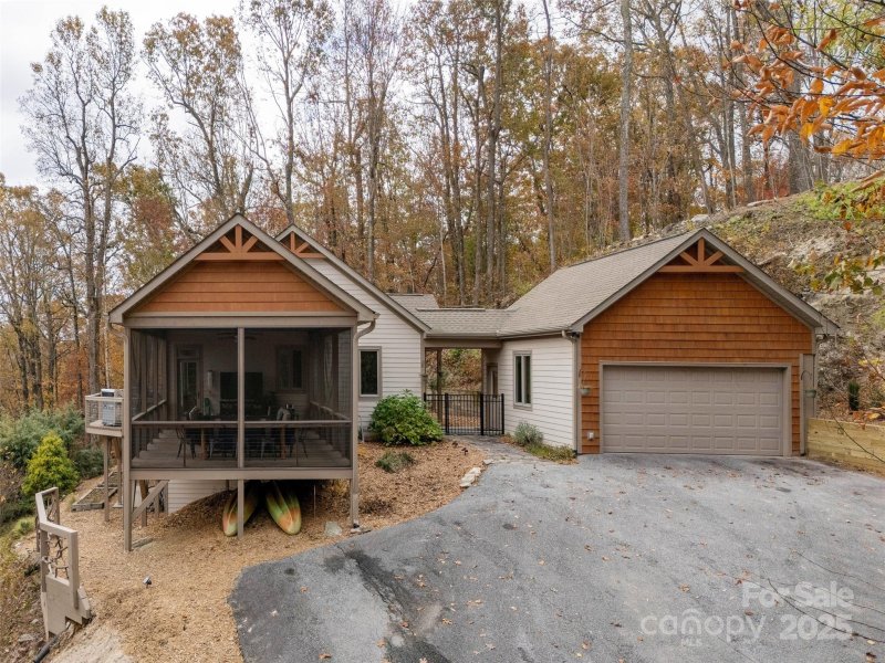 Property image 4 at 261 Rowland Drive, Hendersonville, NC 28739