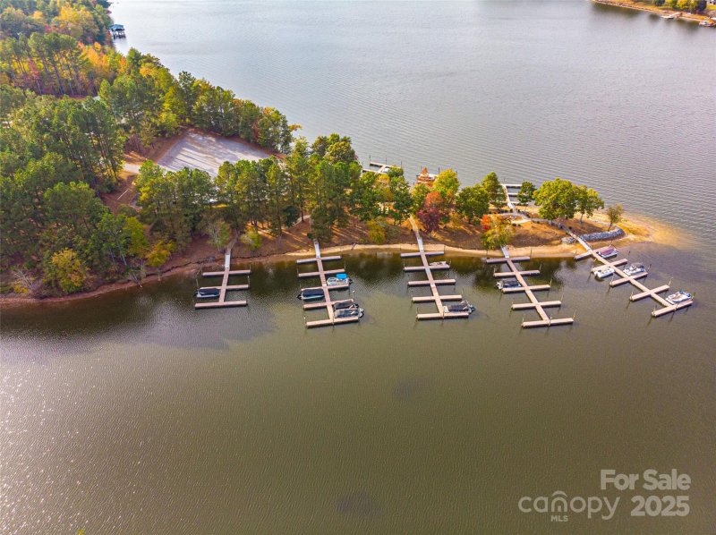 Property image 5 of 2052 Lighthouse Lane in Paradise Harbor, Connelly Springs, NC 28612