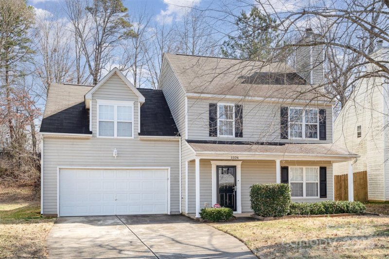 Property image 2 at 5326 Kiev Drive, Charlotte, NC 28216