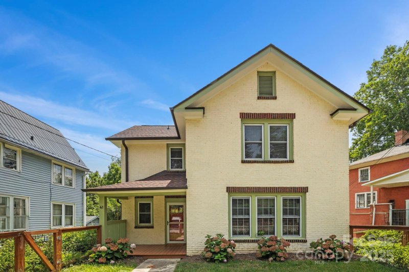 41 Forest Hill Drive