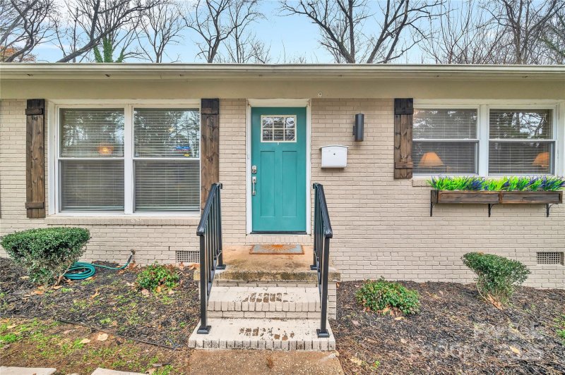 Property image 3 at 2027 Ibis Court, Charlotte, NC 28205