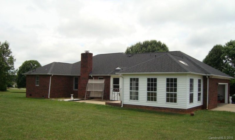 Property image 3 at 607 Sandycrest Drive, Cherryville, NC 28021