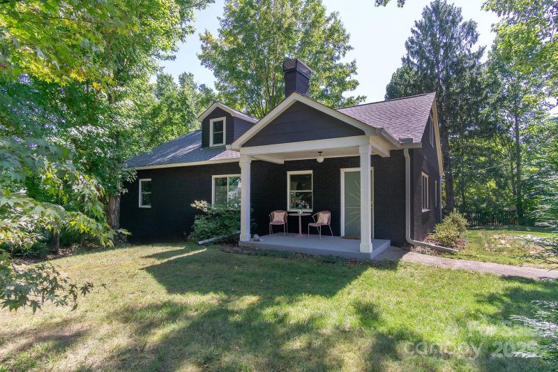 77 Onteora Boulevard