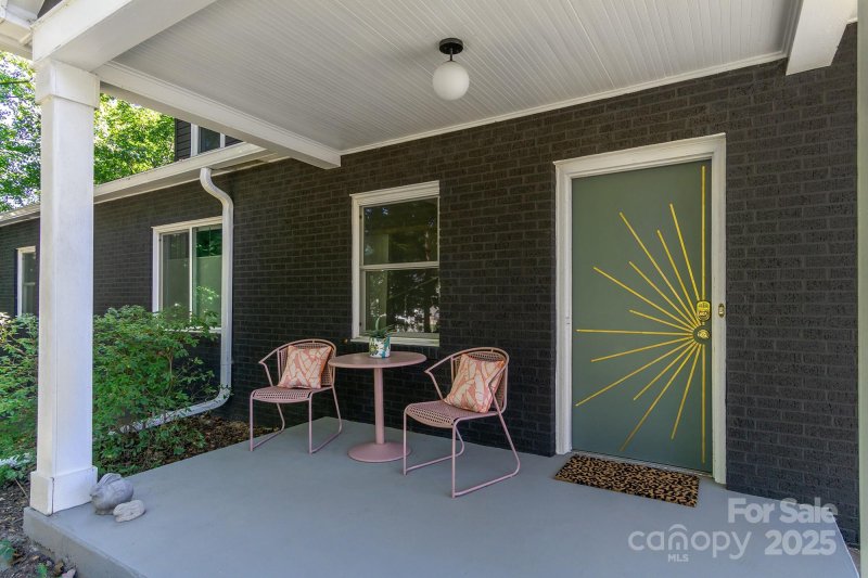 Property image 2 at 77 Onteora Boulevard, Asheville, NC 28803