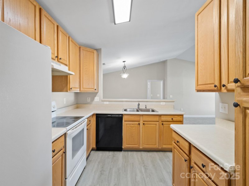 Property image 5 at 19773 Deer Valley Drive, Cornelius, NC 28031