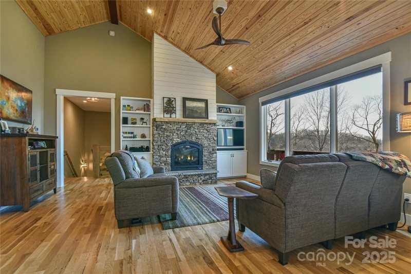 Property image 5 at 392 High Hickory Trail, Swannanoa, NC 28778