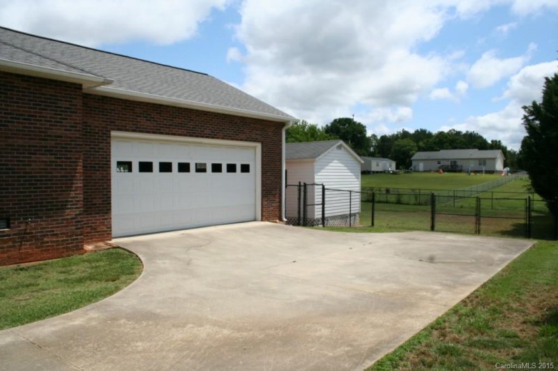 Property image 2 at 324 Palmer Circle, Rockwell, NC 28138