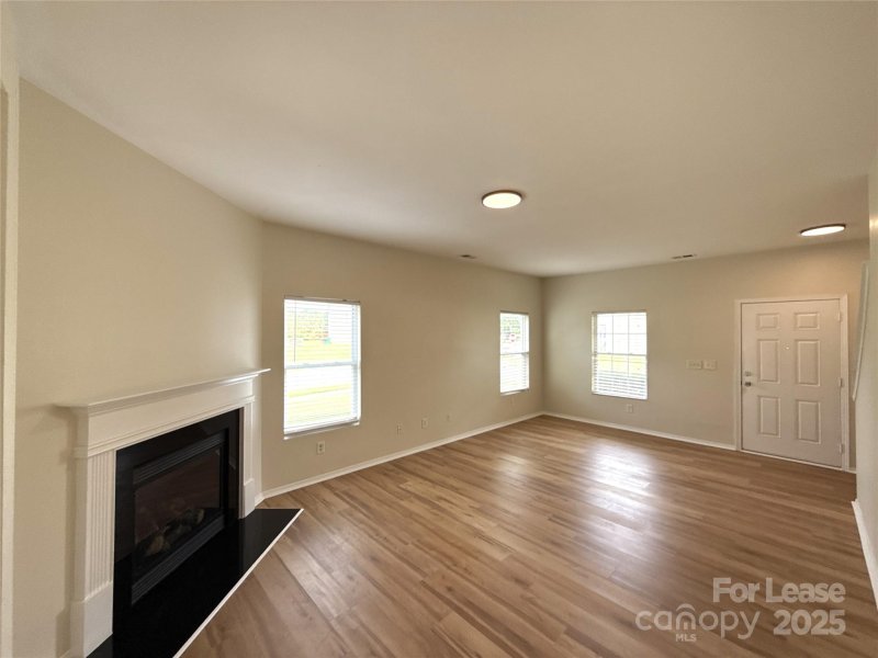 Property image 3 at 9402 Darwick Street, Charlotte, NC 28216