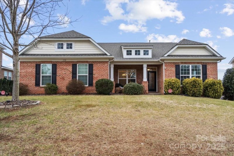 Property image 3 at 130 W Warfield Drive, Mooresville, NC 28115