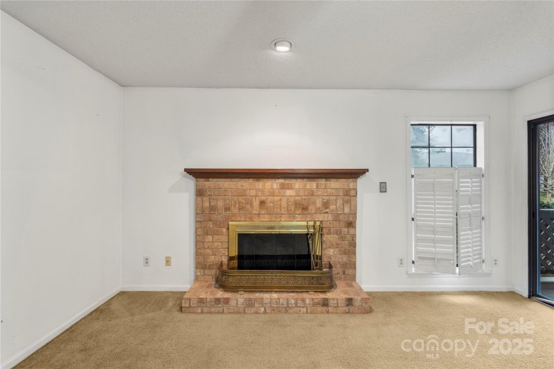 Property image 2 at 5818 Harris Grove Lane, Charlotte, NC 28212