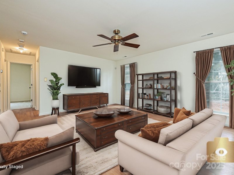 Property image 3 at 4211 Suttle Place, Matthews, NC 28104