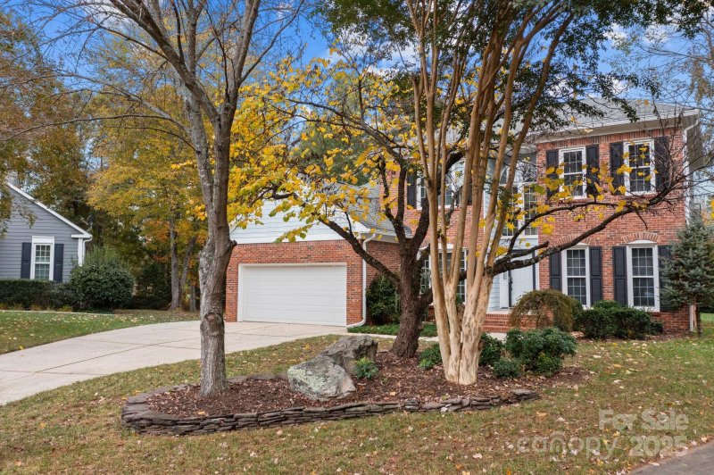 Property image 4 at 10015 Lattice Court, Charlotte, NC 28269