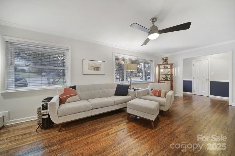 Property image 5 at 3515 Woodleaf Road, Charlotte, NC 28205