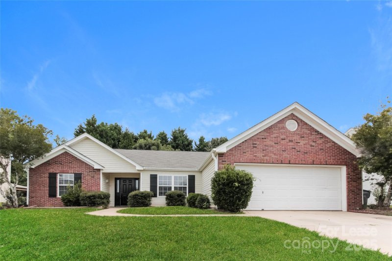 Property image 2 at 12043 Chantress Lane, Charlotte, NC 28215