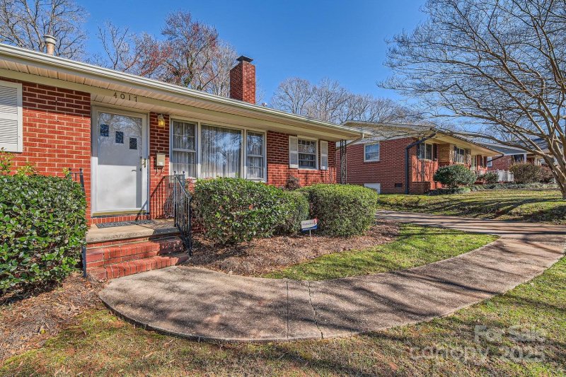 Property image 4 at 4017 Leeds Drive, Charlotte, NC 28205