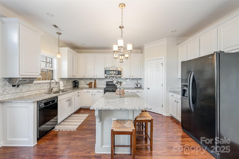 Property image 5 at 346 Almora Loop, Mooresville, NC 28115