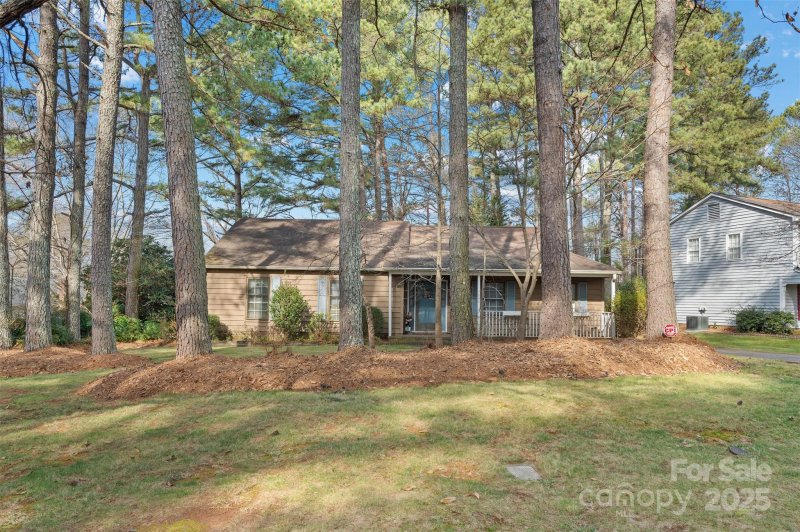 Property image 4 at 709 Falls Church Road, Charlotte, NC 28270