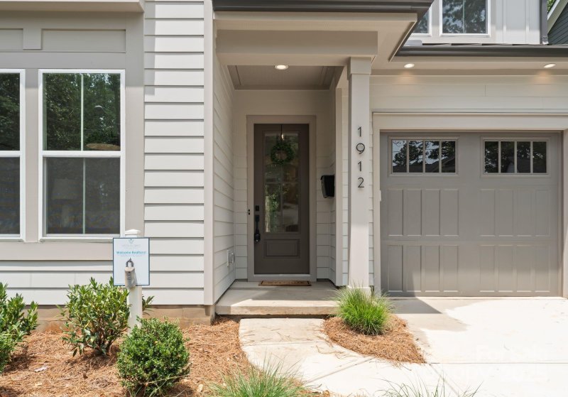 Property image 3 at 1912 St John Street, Charlotte, NC 28216