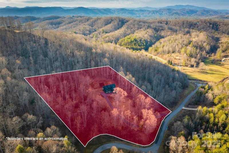 Property image 2 at 1165 Red Cedar Way, Lenoir, NC 28645