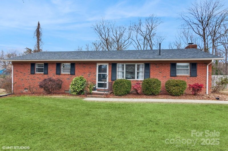 Property image 2 at 3100 Westerwood Drive, Charlotte, NC 28214