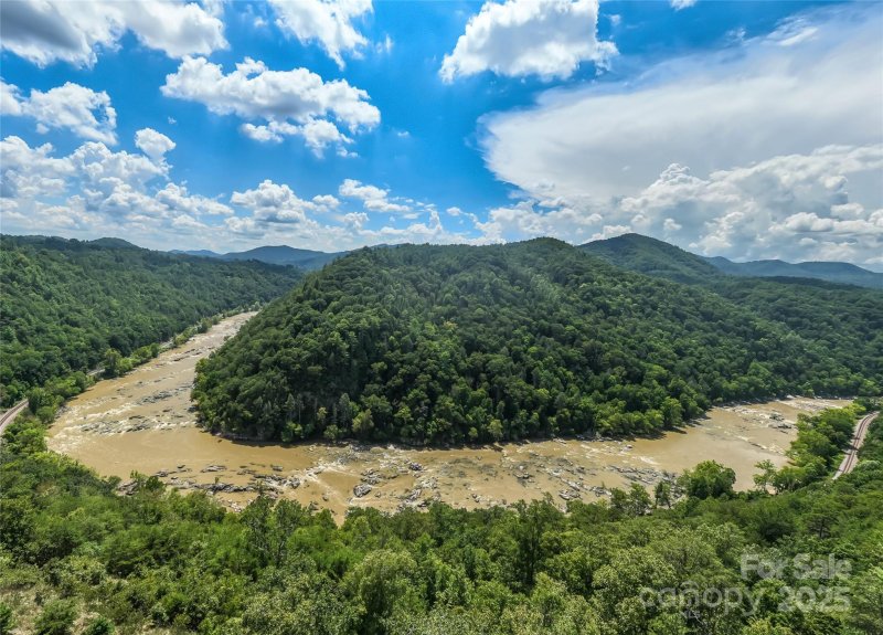 Property image 3 of 101 Red Maple Run in French Broad Crossing, Marshall, NC 28753