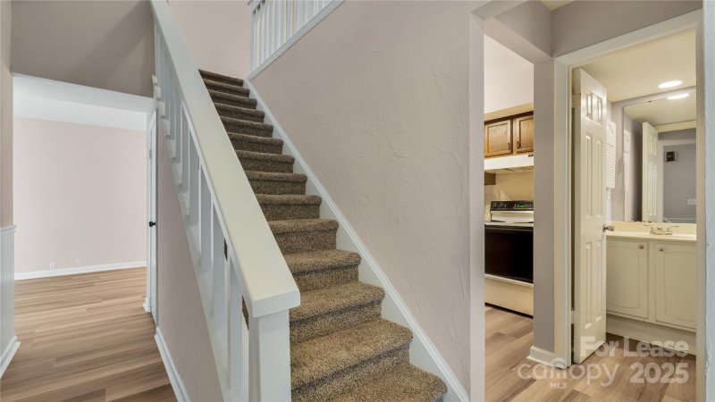 Property image 2 at 6927 Stonington Lane, Charlotte, NC 28227