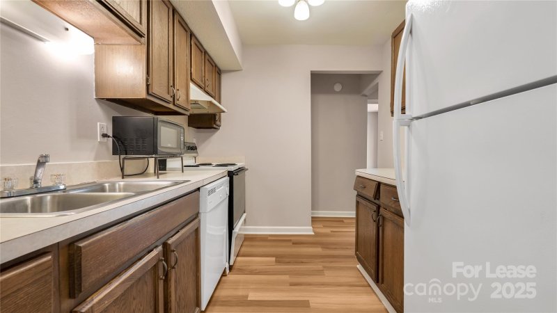 Property image 4 at 6927 Stonington Lane, Charlotte, NC 28227