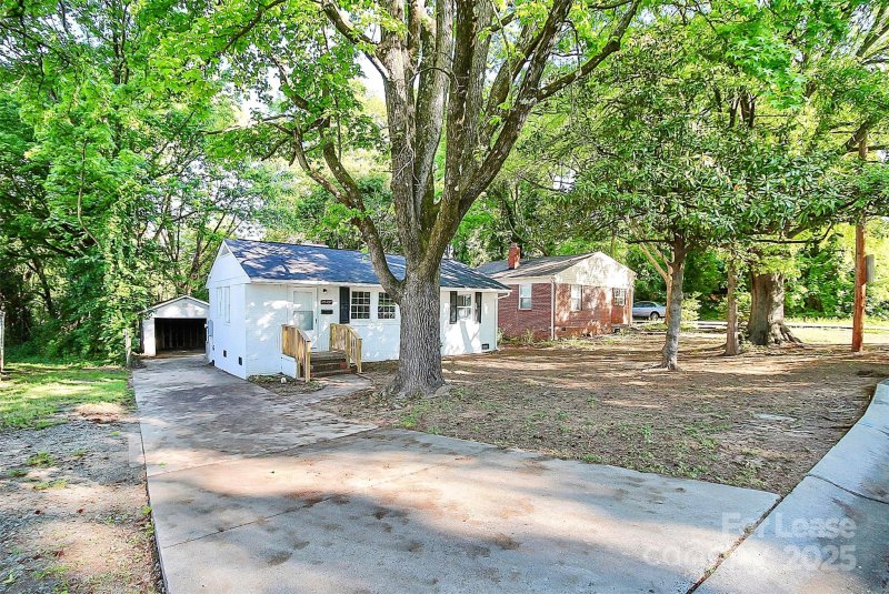 Property image 4 at 2517 Rachel Street, Charlotte, NC 28206