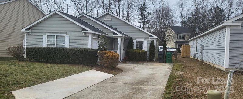 12147 Stewarts Crossing Drive