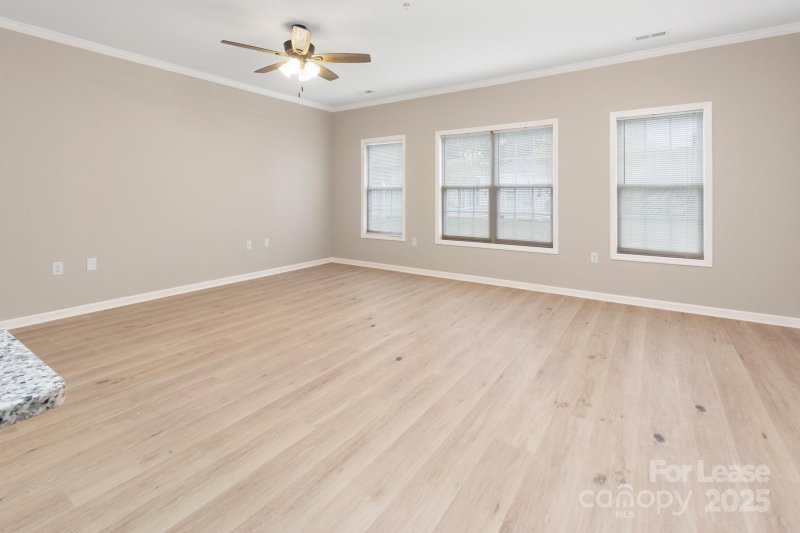 Property image 4 at 9263 Meadow Vista Road, Charlotte, NC 28213