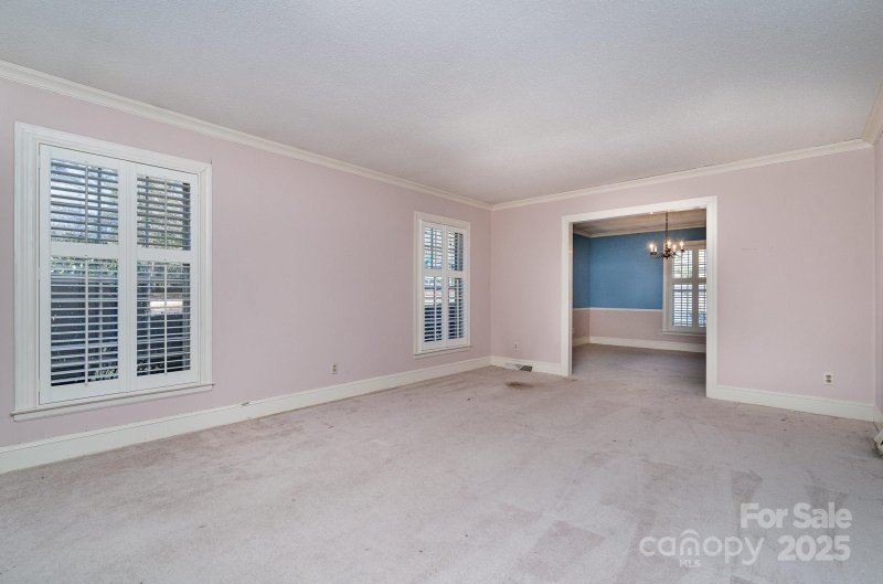 Property image 4 at 422 Roselawn Place, Charlotte, NC 28211