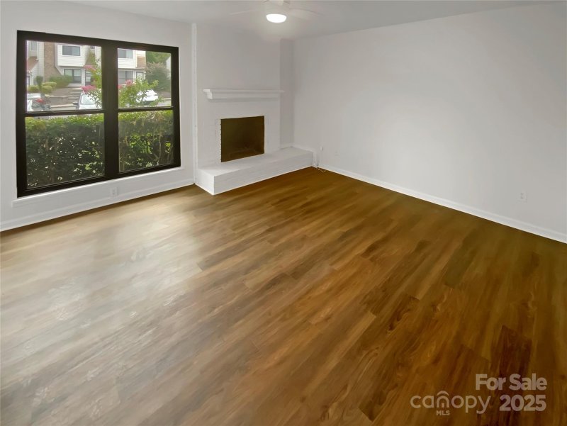 Property image 3 at 10945 Carmel Crossing Road, Charlotte, NC 28226