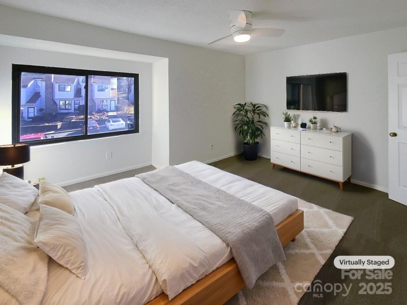 Property image 4 at 10945 Carmel Crossing Road, Charlotte, NC 28226