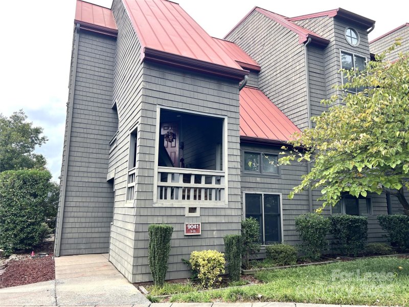 9041 J M Keynes Drive