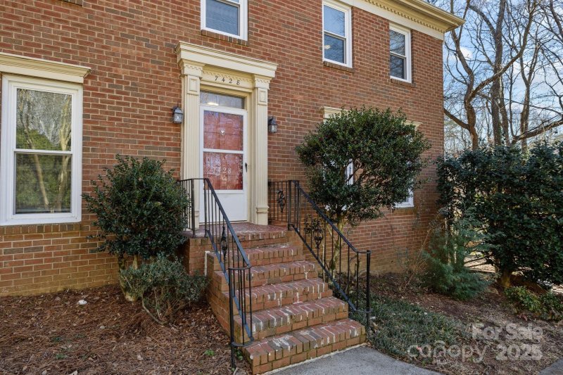 Property image 2 at 7428 Willow Creek Drive, Charlotte, NC 28270