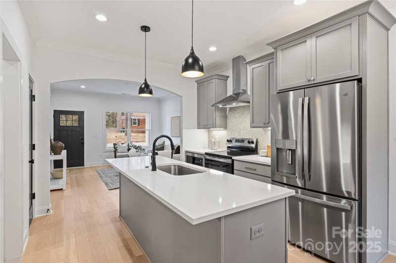 Property image 5 at 625 Colorado Avenue, Charlotte, NC 28206